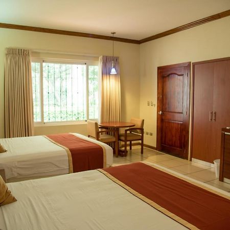 Pato Canales Hotel & Resort San Luis Eksteriør billede