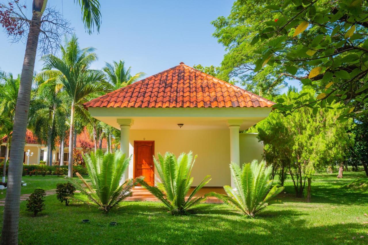 Pato Canales Hotel & Resort San Luis Eksteriør billede